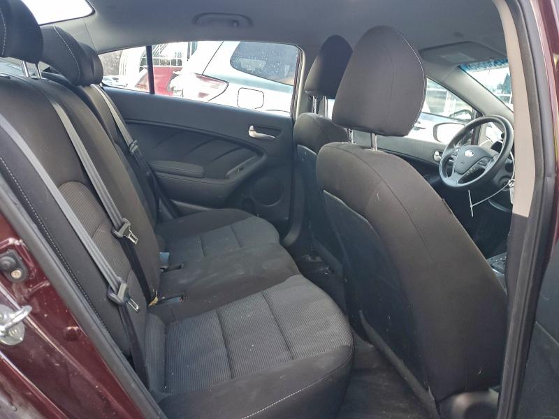 Photo 10 from auction – 2018 KIA FORTE LX with VIN 3KPFK4A79JE282137