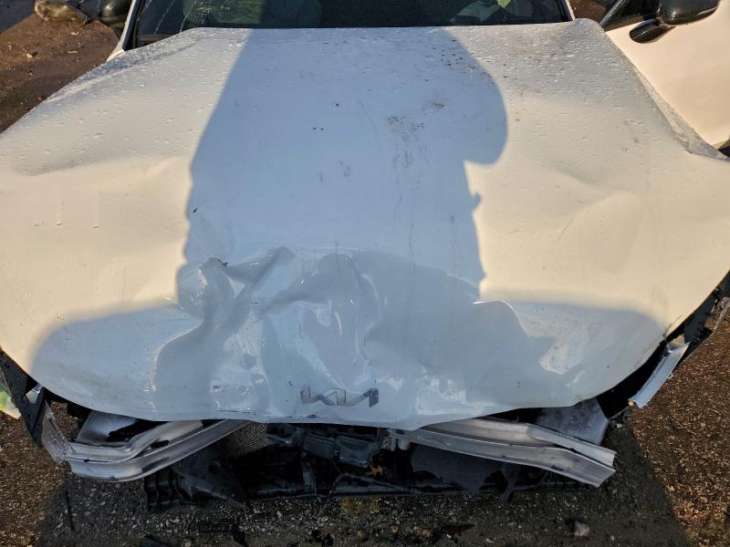 Photo 11 from auction – 2022 KIA K5 with VIN 5XXG64J22NG089743