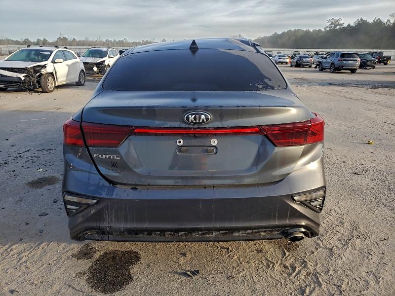 Photo 6 from auction – 2021 KIA FORTE FE with VIN 3KPF24AD7ME381193