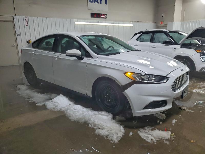 Photo 4 from auction – 2014 FORD FUSION S with VIN 3FA6P0G75ER119457