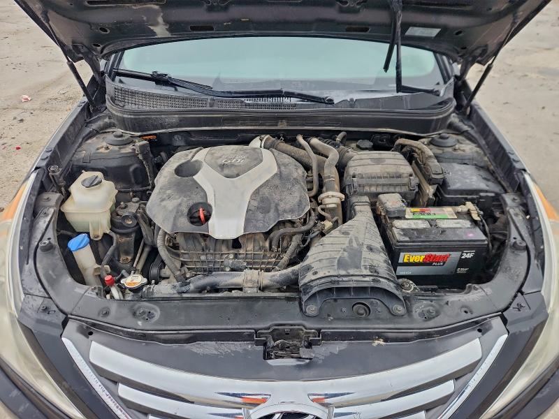 Photo 11 from auction – 2014 HYUNDAI SONATA SE with VIN 5NPEC4AB0EH830167