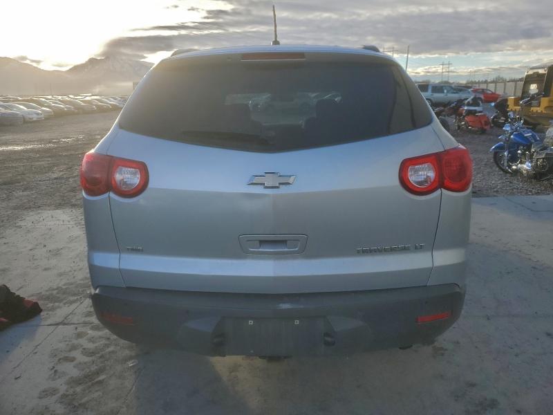 Photo 6 from auction – 2010 CHEVROLET TRAVERSE L with VIN 1GNLVFED6AJ266445