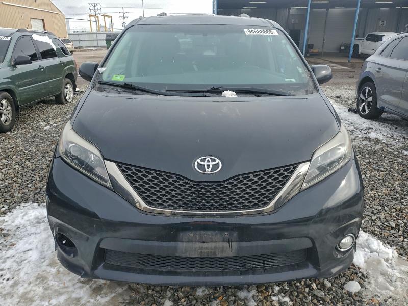 Photo 5 from auction – 2017 TOYOTA SIENNA SE with VIN 5TDXZ3DC8HS868279