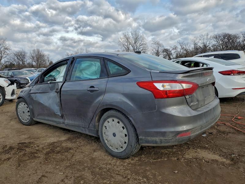 Photo 2 from auction – 2014 FORD FOCUS SE with VIN 1FADP3F21EL462506