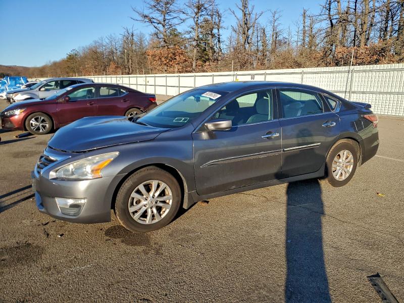 NISSAN ALTIMA 2.5 2015 with VIN 1N4AL3AP1FC110027 - Photo from auction