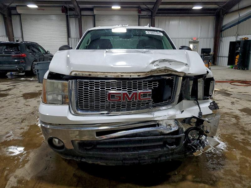 Photo 5 from auction – 2011 GMC SIERRA K15 with VIN 1GTR2VE35BZ249622