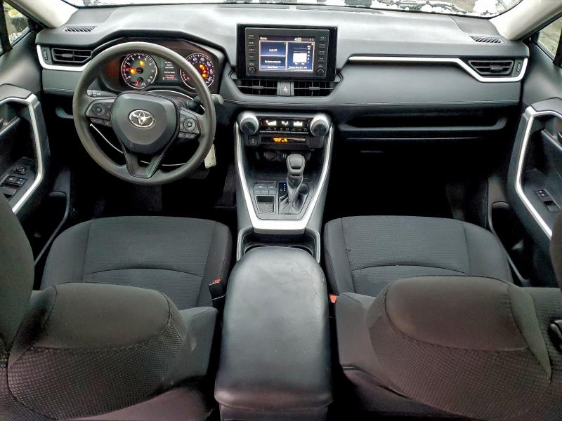 Photo 8 from auction – 2019 TOYOTA RAV4 LE with VIN 2T3H1RFV0KW052363
