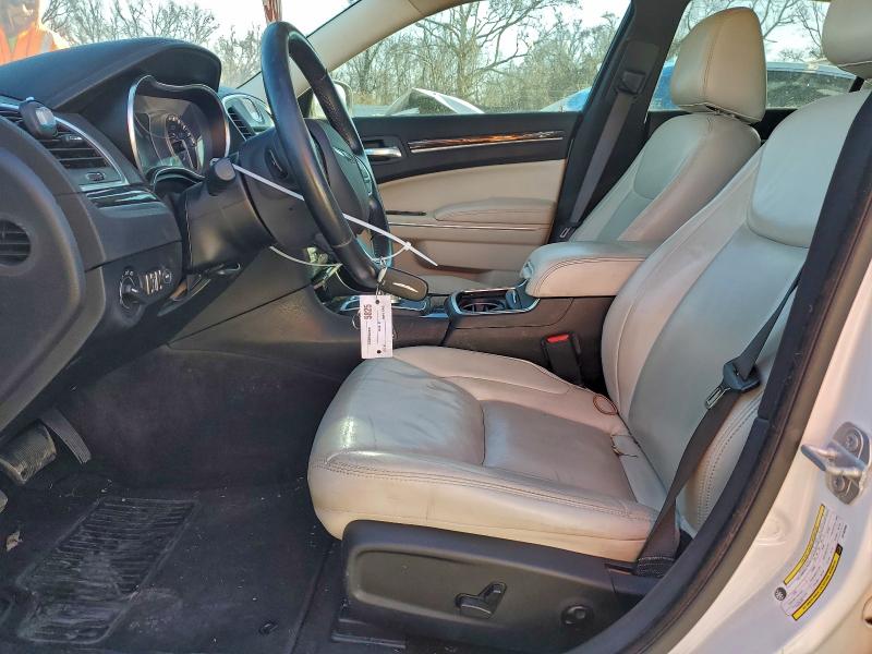 Photo 7 from auction – 2018 CHRYSLER 300 TOURIN with VIN 2C3CCAAG9JH192588