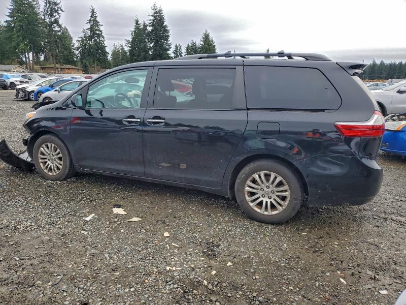 Photo 2 from auction – 2016 TOYOTA SIENNA XLE with VIN 5TDYK3DC6GS703659