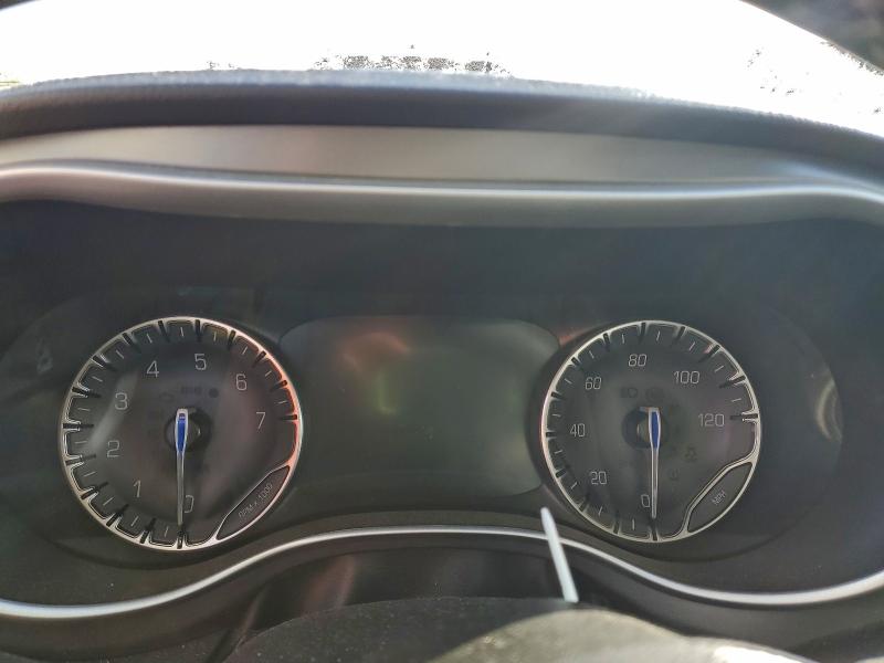 Photo 9 from auction – 2023 CHRYSLER PACIFICA T with VIN 2C4RC1BG4PR596874
