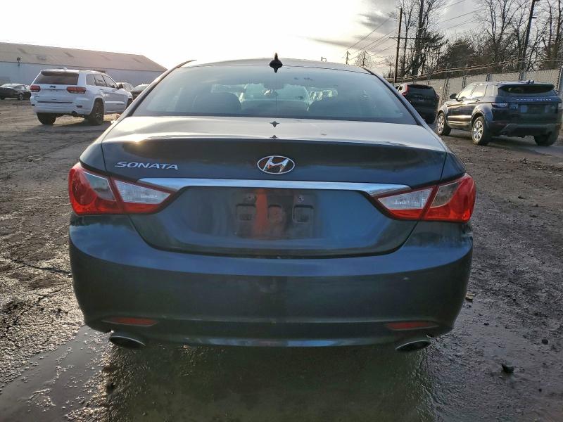Photo 6 from auction – 2012 HYUNDAI SONATA SE with VIN 5NPEC4AC7CH389756