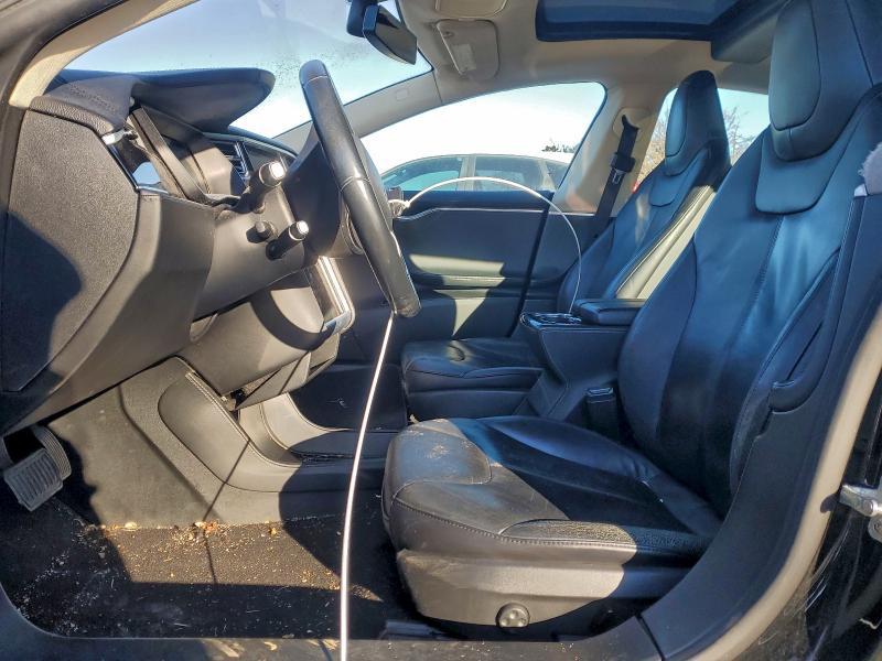 Photo 7 from auction – 2014 TESLA MODEL S with VIN 5YJSA1H13EFP52308