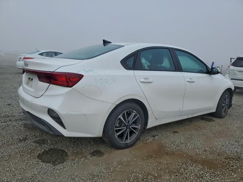 Photo 3 from auction – 2023 KIA FORTE LX with VIN 3KPF24AD3PE596462