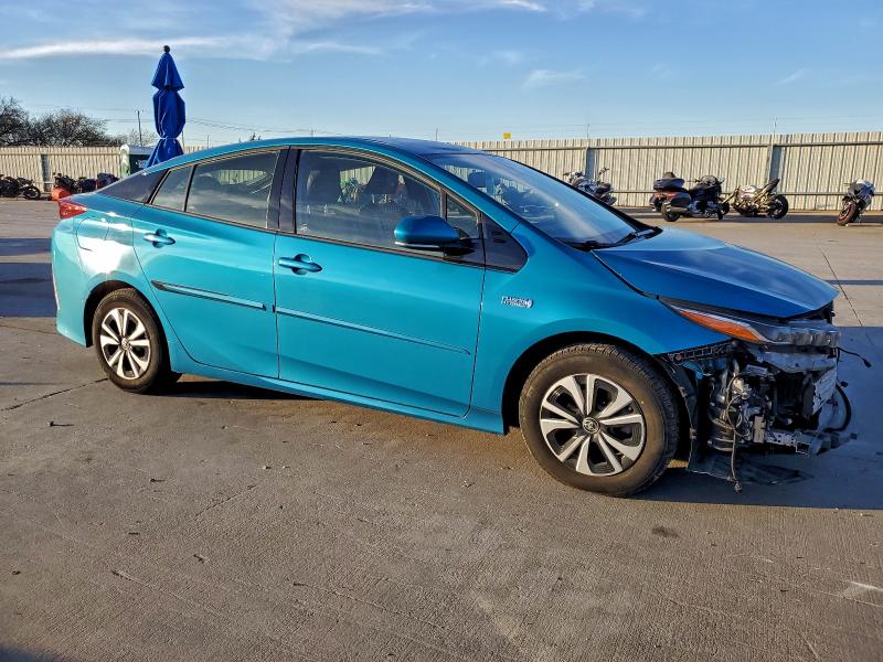 Photo 4 from auction – 2017 TOYOTA PRIUS PRIM with VIN JTDKARFPXH3003674