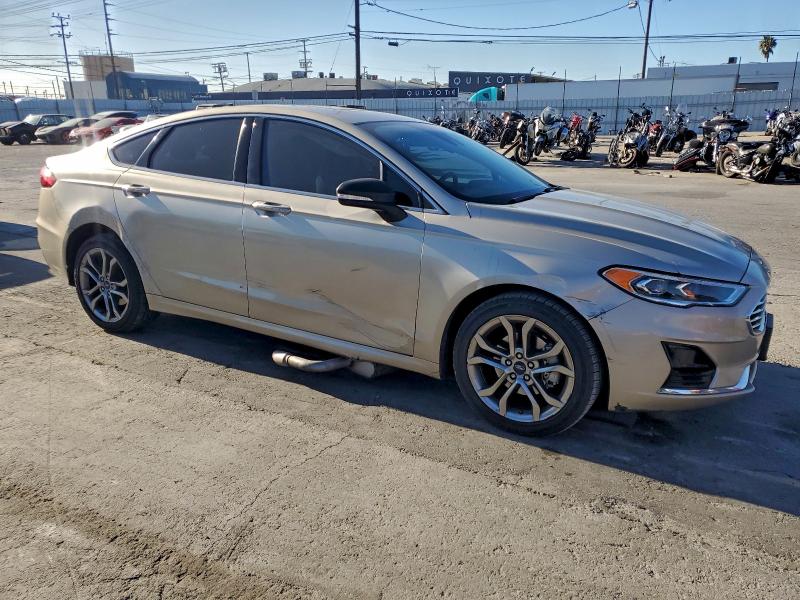 Photo 4 from auction – 2019 FORD FUSION SEL with VIN 3FA6P0CD6KR257208