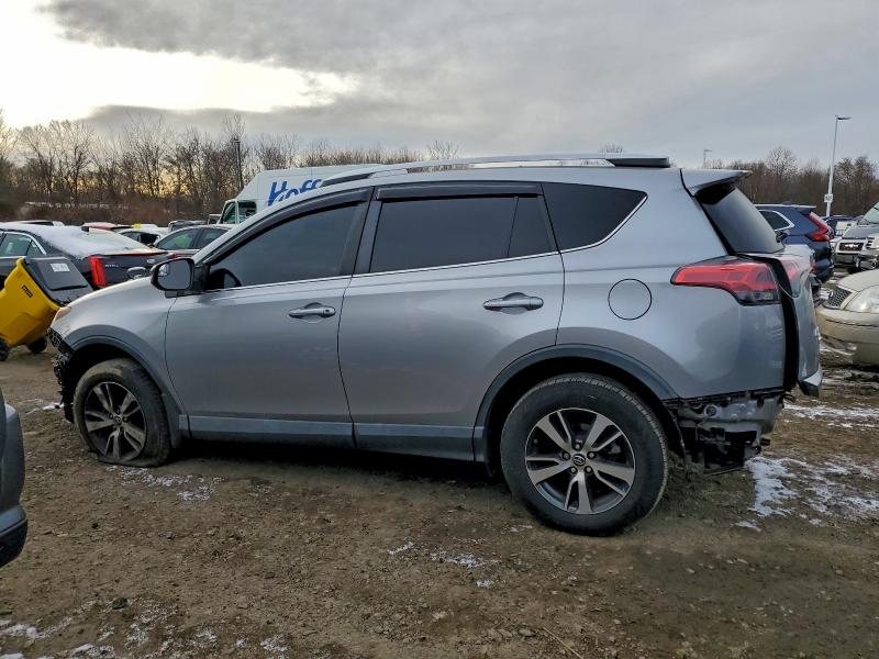 Photo 2 from auction – 2016 TOYOTA RAV4 XLE with VIN 2T3RFREV1GW412416