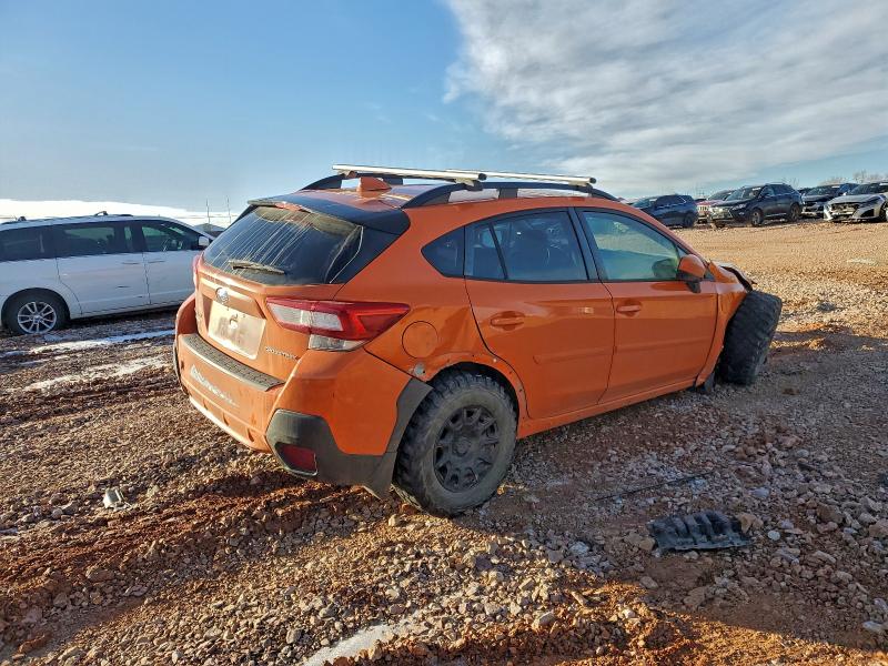 Photo 3 from auction – 2018 SUBARU CROSSTREK with VIN JF2GTACC2JH210296