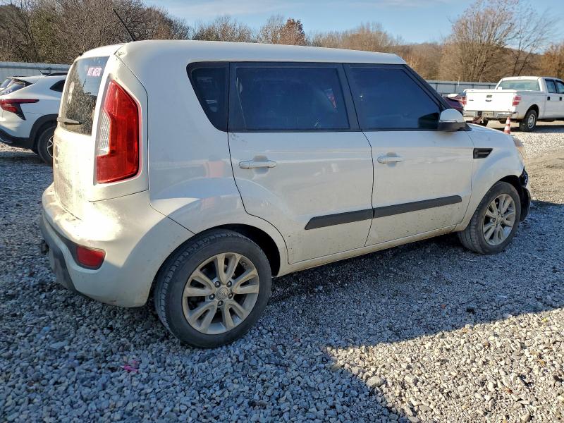 Photo 3 from auction – 2013 KIA SOUL with VIN KNDJT2A63D7757708