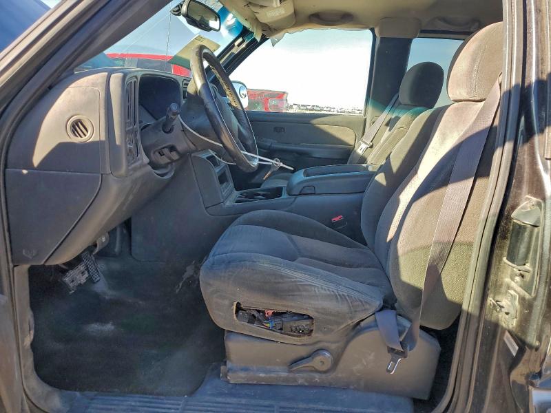 Photo 7 from auction – 2003 CHEVROLET SILVERADO with VIN 2GCEC19V731130531