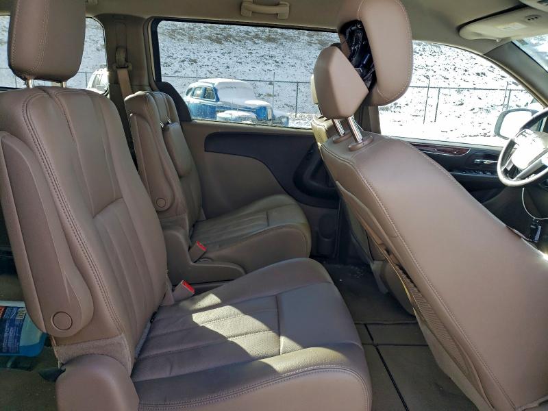 Photo 11 from auction – 2012 CHRYSLER TOWN & COU with VIN 2C4RC1BG5CR252254
