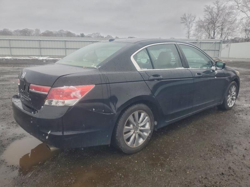 Photo 3 from auction – 2011 HONDA ACCORD EXL with VIN 1HGCP2F88BA013191