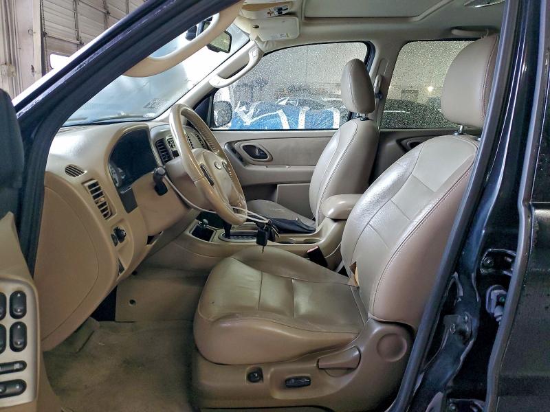 Photo 7 from auction – 2007 FORD ESCAPE LIM with VIN 1FMYU04147KB95458