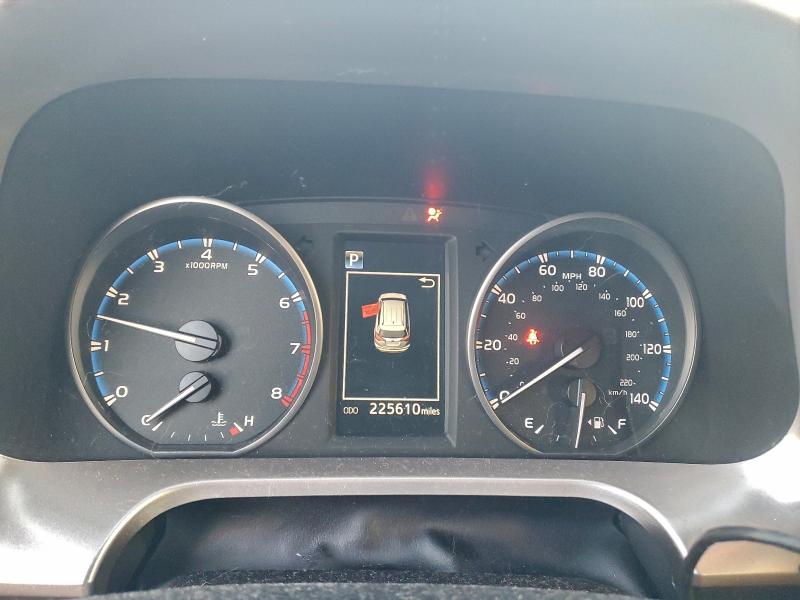 Photo 9 from auction – 2017 TOYOTA RAV4 LE with VIN JTMBFREV9HJ120000