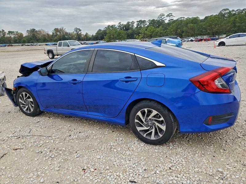 Photo 2 from auction – 2018 HONDA CIVIC EX with VIN 19XFC2F79JE012612