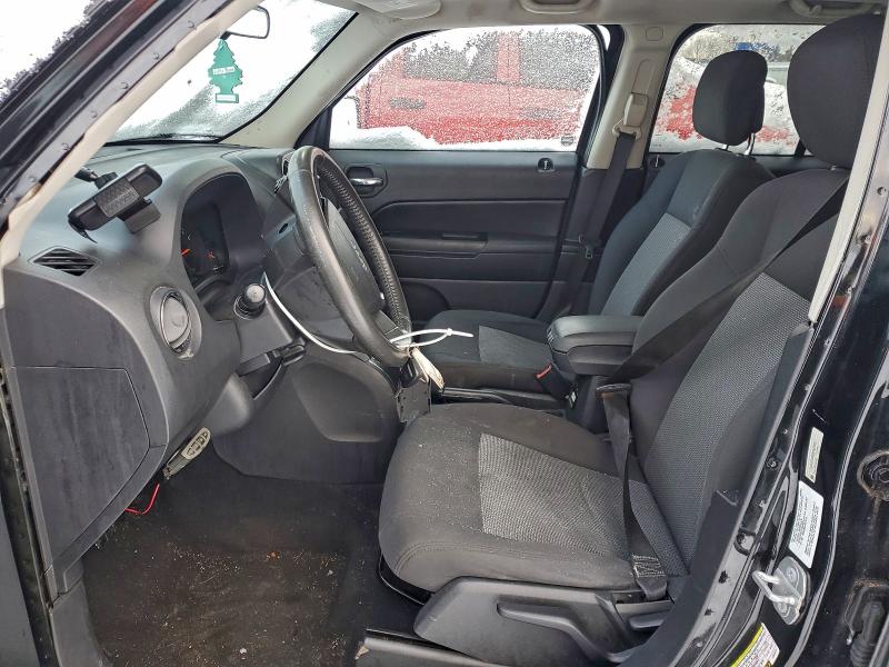 Photo 7 from auction – 2010 JEEP PATRIOT with VIN 1J4NT2GB5AD502572