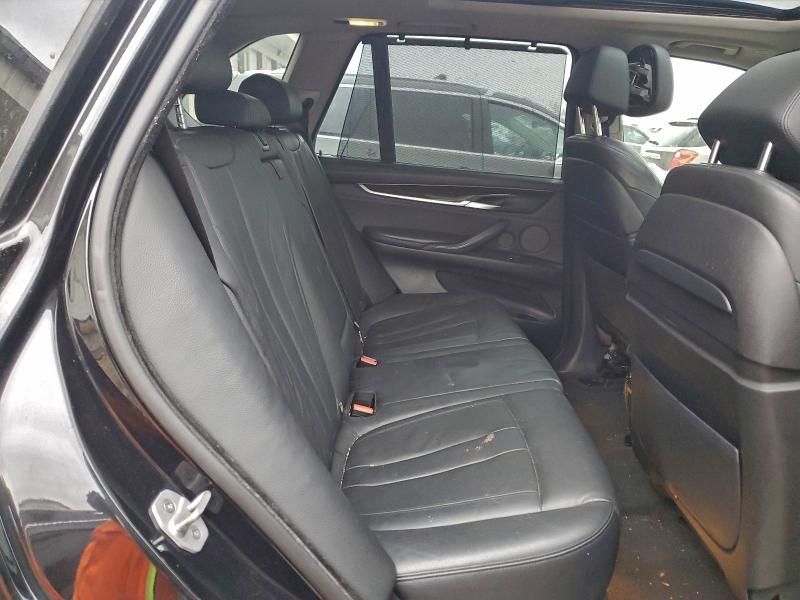 Photo 11 from auction – 2015 BMW X5 XDRIVE5 with VIN 5UXKR6C55F0J76719