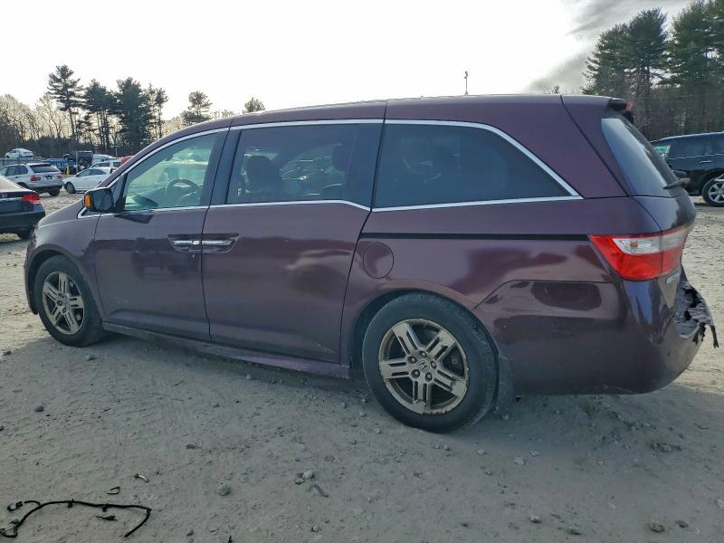 Photo 2 from auction – 2011 HONDA ODYSSEY with VIN 5FNRL5H93BB090201