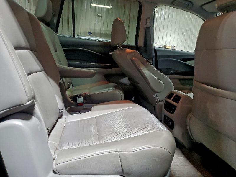Photo 11 from auction – 2016 HONDA PILOT ELIT with VIN 5FNYF6H08GB121783