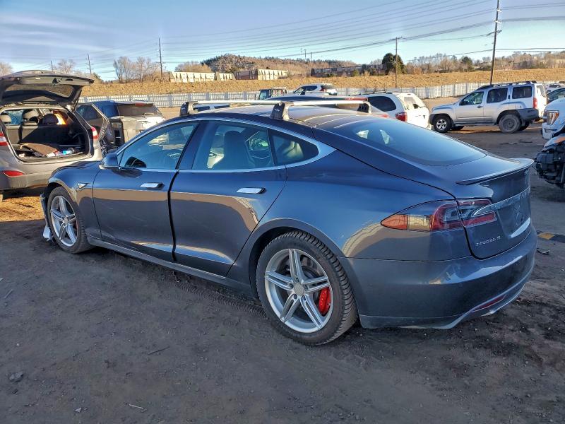 Photo 2 from auction – 2014 TESLA MODEL S with VIN 5YJSA1H25EFP63139
