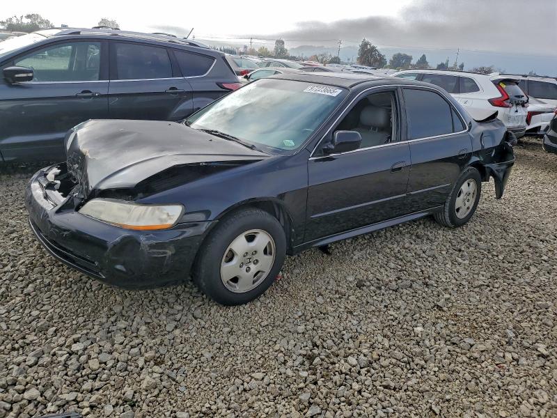 HONDA ACCORD 2002 with VIN 1HGCG16552A066107 - Photo from auction