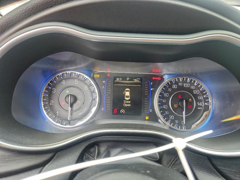 Photo 9 from auction – 2015 CHRYSLER 200 LIMITE with VIN 1C3CCCAB8FN755712