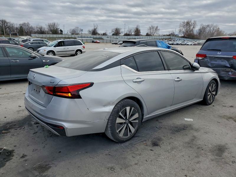 Photo 3 from auction – 2021 NISSAN ALTIMA with VIN 1N4BL4DV1MN389632