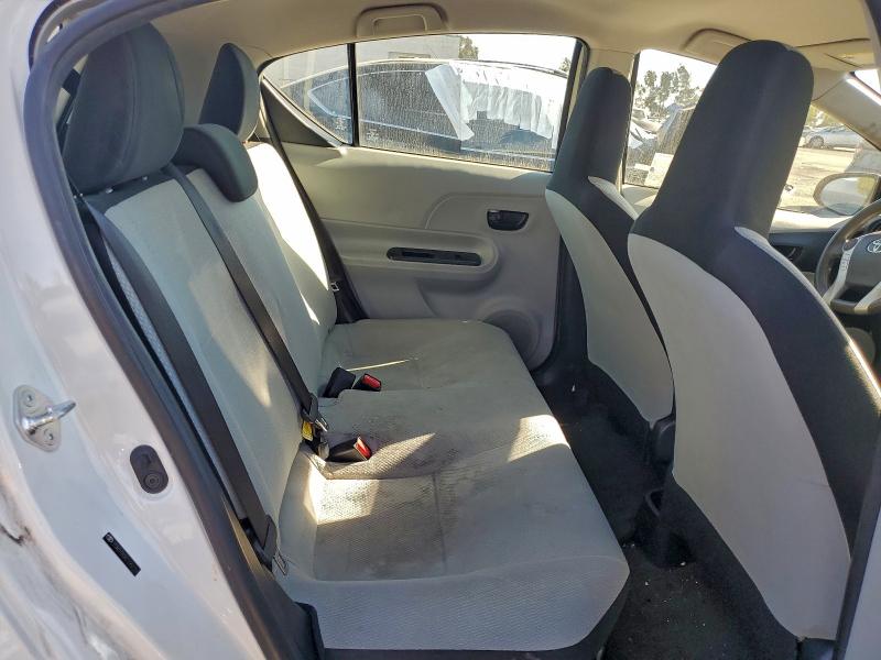 Photo 10 from auction – 2014 TOYOTA PRIUS C with VIN JTDKDTB36E1066768
