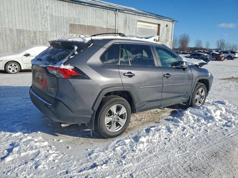 Photo 3 from auction – 2023 TOYOTA RAV4 XLE with VIN 2T3P1RFV5PC336494