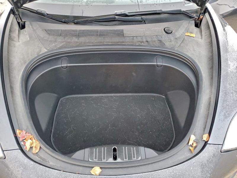 Photo 12 from auction – 2018 TESLA MODEL 3 with VIN 5YJ3E1EB9JF093120