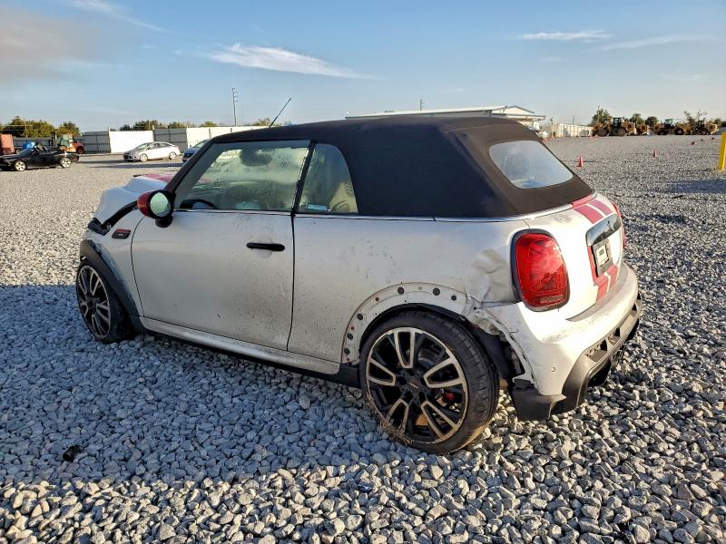 Photo 2 from auction – 2024 MINI COOPER JOH with VIN WMW63DL01R3S09731