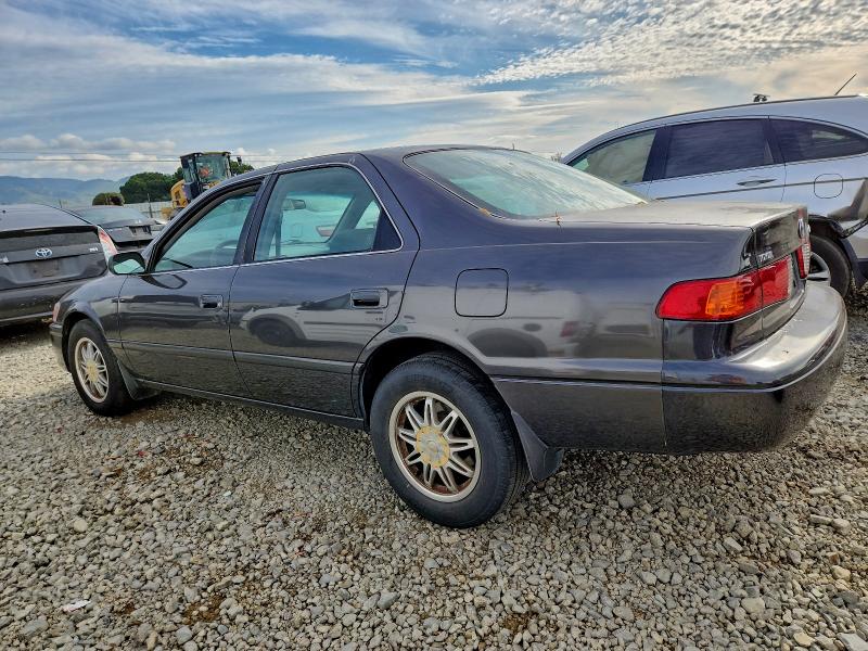 Photo 2 from auction – 2000 TOYOTA CAMRY CE with VIN JT2BF22K7Y0260191