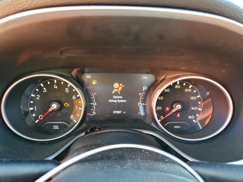 Photo 9 from auction – 2018 JEEP COMPASS with VIN 3C4NJCBB7JT300559