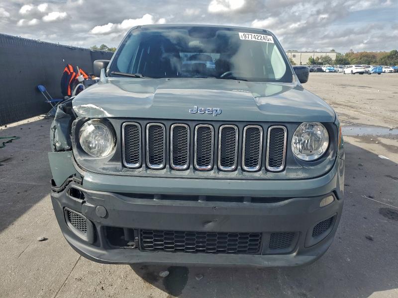 Photo 5 from auction – 2017 JEEP RENEGADE with VIN ZACCJAAB4HPF31384