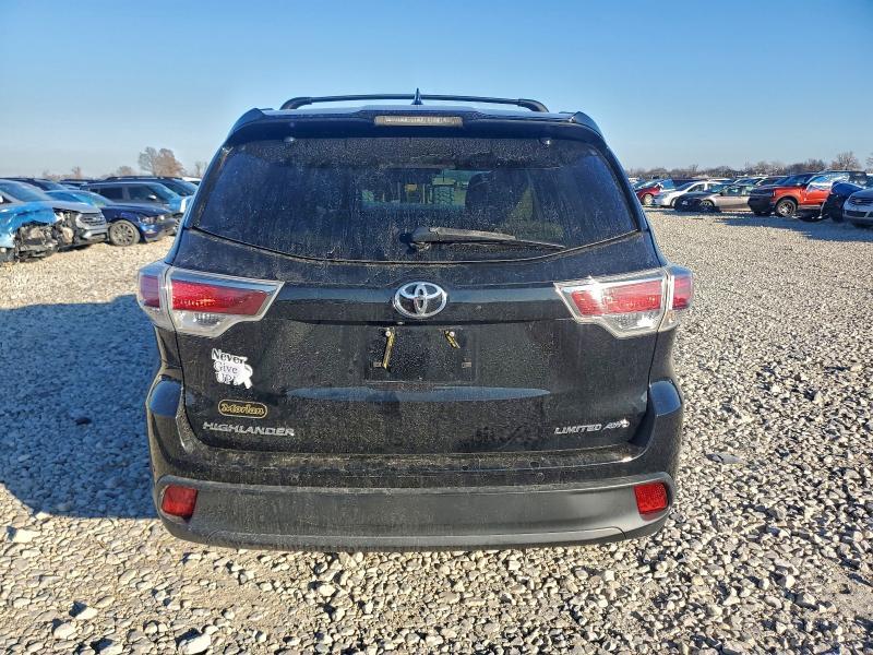 Photo 6 from auction – 2016 TOYOTA HIGHLANDER with VIN 5TDDKRFH4GS350753