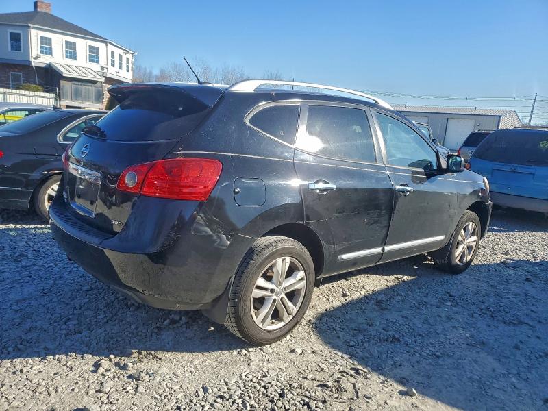 Photo 3 from auction – 2015 NISSAN ROGUE SELE with VIN JN8AS5MV2FW770910