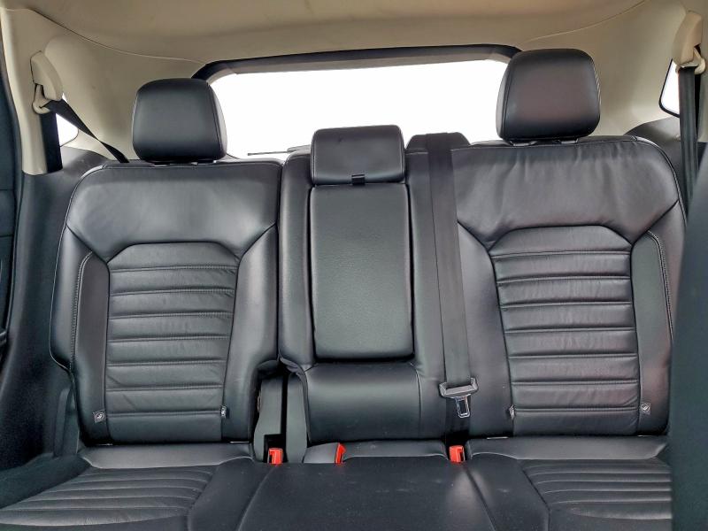 Photo 10 from auction – 2016 FORD EDGE SEL with VIN 2FMPK4J82GBB52662