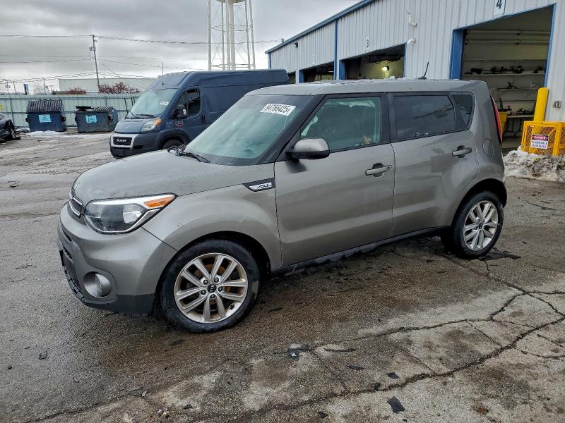 KIA SOUL 2018 with VIN KNDJP3A58J7567688 - Photo from auction