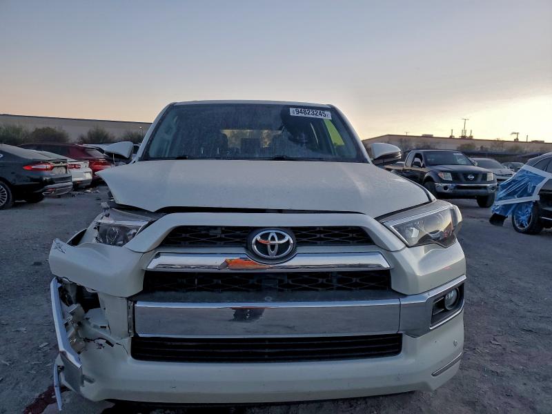 Photo 5 from auction – 2019 TOYOTA 4RUNNER SR with VIN JTEBU5JR1K5652229