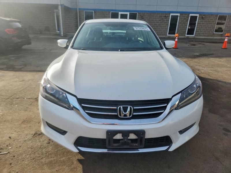Photo 5 from auction – 2015 HONDA ACCORD SPO with VIN 1HGCR2F52FA114491