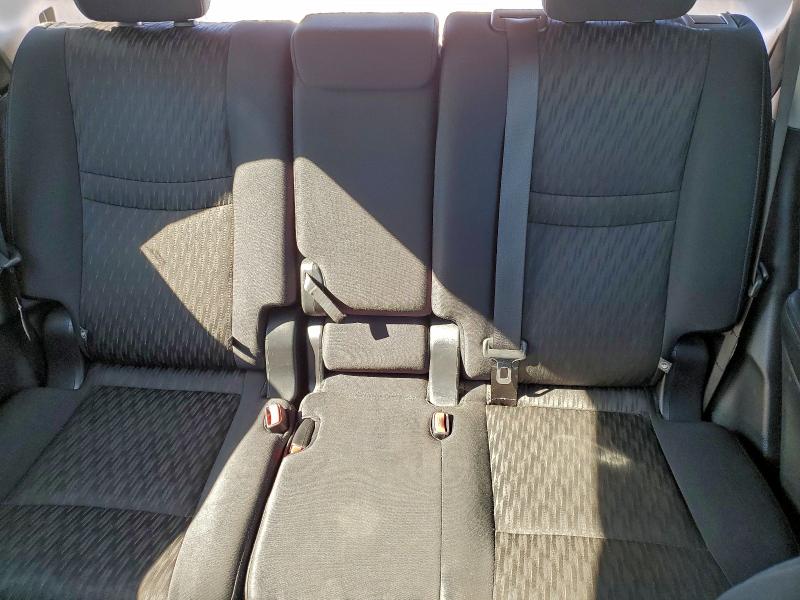 Photo 10 from auction – 2018 NISSAN ROGUE S with VIN 5N1AT2MT2JC758512
